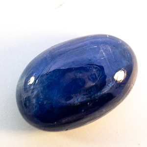lot 365 image: KYANITE - 8ct. Oval cabochon cut
