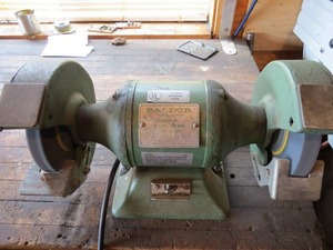 lot 9 image: Baldor Bench Grinder - Model 439B