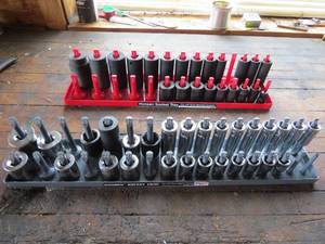 lot 13 image: Mixed Lot of Standard and Metric Sockets