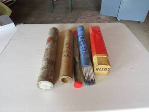 lot 17 image: Mixed Lot of Welding Rods
