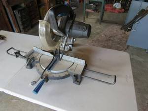 lot 29 image: Wilton Compound Miter Saw