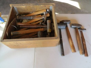 lot 51 image: Mixed Lot Hammers