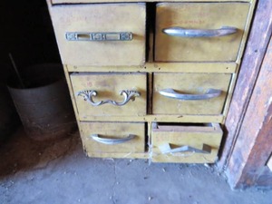 lot 55 image: Mixed lot of Assorted Hardware
