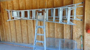 lot 126 image: Mixed Lot of Ladders