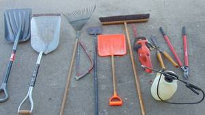 lot 130 image: Mixed Lot of Hand Tools