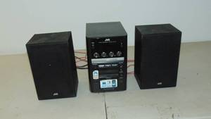 lot 138 image: 3 Piece JVC Sound System