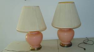 lot 141 image: Lot of 2 Pink Lamps