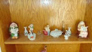 lot 146 image: Mixed Lot of Ceramic Collectibles