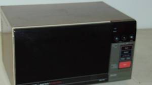 lot 148 image: Emerson Microwave Model - AT575