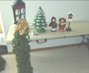lot 159 image: Mixed Lot of Christmas Decor Items