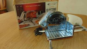 lot 174 image: Rival Electric Food Slicer