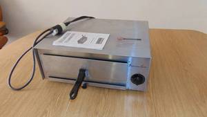 lot 177 image: Professional Series Pizza Oven