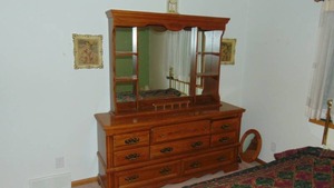 lot 179 image: 9 Drawer Dresser with Mirror