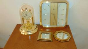 lot 196 image: Mixed Lot of Home Decor - ClocksMirrors