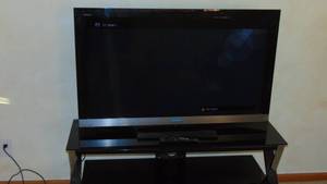 lot 197 image: Sony KDL-46EX500 46 1080p LCD TV