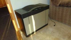 lot 203 image: AirCare Humidifier