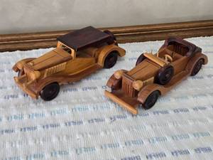 lot 36 image: Lot of 2 Wooden Cars about 10 Long