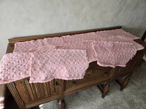 lot 49 image: Cloth Table Place Mats