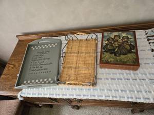 lot 78 image: Decorative Wooden Trays and One ThinShallow Box with Girls Dancing on It
