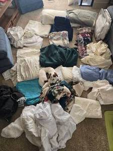 lot 88 image: Huge Lot of Blankets, Sheets, Pillows and More