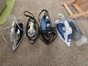 lot 100 image: Irons and Steam Iron
