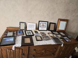 lot 119 image: Large Lot of Various Picture Frames