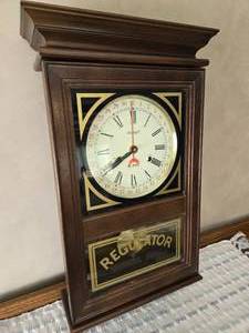 lot 133 image: Vintage Dorset Regulator Clock - Has Key