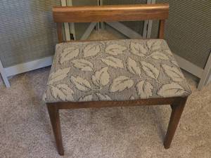lot 146 image: Vintage Mid-Century Modern Accent Chair with Leaf Pattern Upholstery