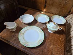 lot 153 image: Plate, Creamer, Sugar Bowl and Other Pieces of China by Meito and Nippon