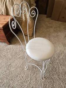 lot 170 image: White Metal Scroll-Back Vanity Chair with Padded Seat