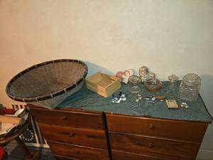lot 184 image: Jars Basket and Other Decor Smalls