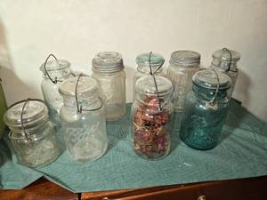 lot 229 image: Vintage Jars - Ball, Deckers, Drey and More
