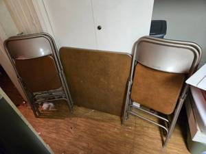 lot 257 image: Samsonite Card Table and 4 Chairs