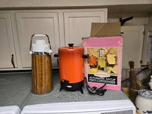 lot 261 image: Empire 32 Cup Coffee Maker and Insulated Coffee Server