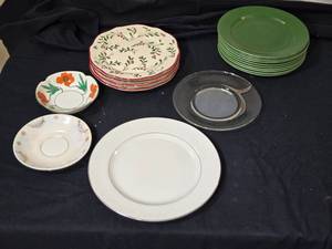 lot 305 image: Lot of Various Plates