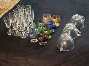lot 321 image: Small Wine and Other Glasses