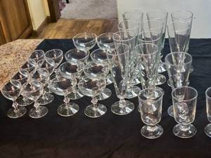 lot 323 image: Wine and Other Glasses and Wine Bottle Openers