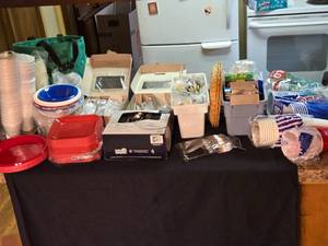 lot 326 image: Huge Lot of Plastic Cultery, Plastic Cups, Plates Etc