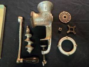 lot 332 image: Griswold No. 2 Meat Grinder