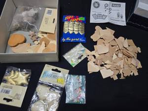 lot 384 image: Crafting Items