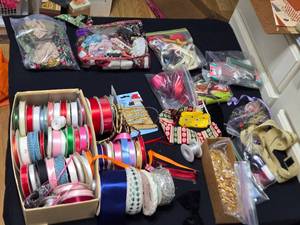 lot 412 image: Ribbon and Other Related Items
