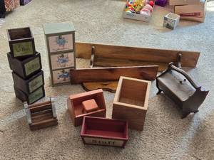 lot 451 image: Mixed Lot of Wooden Decorative Boxes and Organizers
