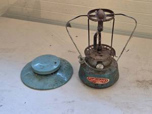 lot 527 image: Vintage Holiday Camp Lantern by Thermos Model 8316