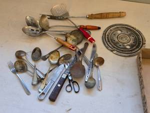 lot 535 image: Lot of Vintage Kitchen Utensils and Cutlery