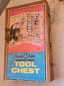 lot 555 image: Vintage Handy Andy Carpenters Tool Chest No. 602