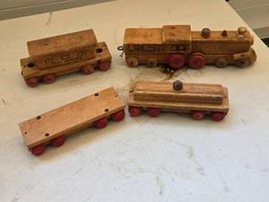 lot 564 image: Vintage Wooden Toy Train Set - Handmade