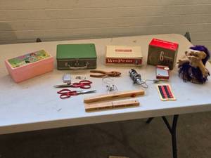 lot 568 image: Vintage Collectibles & Tools Lot - Troll Doll, Transistor Radio, Wm Penn Box, More