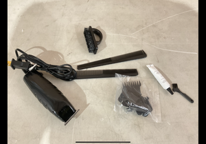 lot 317 image: Andis Headliner2, T blade outliner trimmer kit