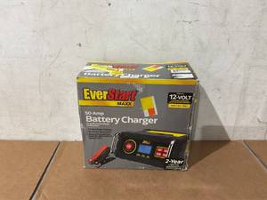 lot 259 image: Everstart Maxx 15 Amp Automotive Battery Charger with 50 Amp Engine Start