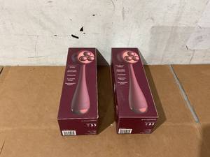 lot 266 image: LOT OF 2 PMD Clean Body Berry